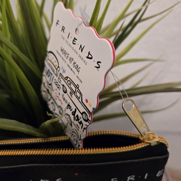 Friends TV Series Cosmetic Bag. • NEW w/Tag - Picture 10 of 10